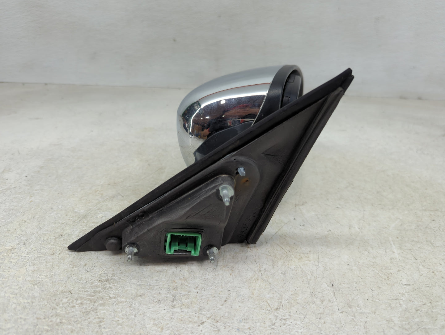 2005-2010 Chrysler 300 Passenger Side View Mirror - Right Door Mirror OEM Used - Oemusedautoparts1.com
