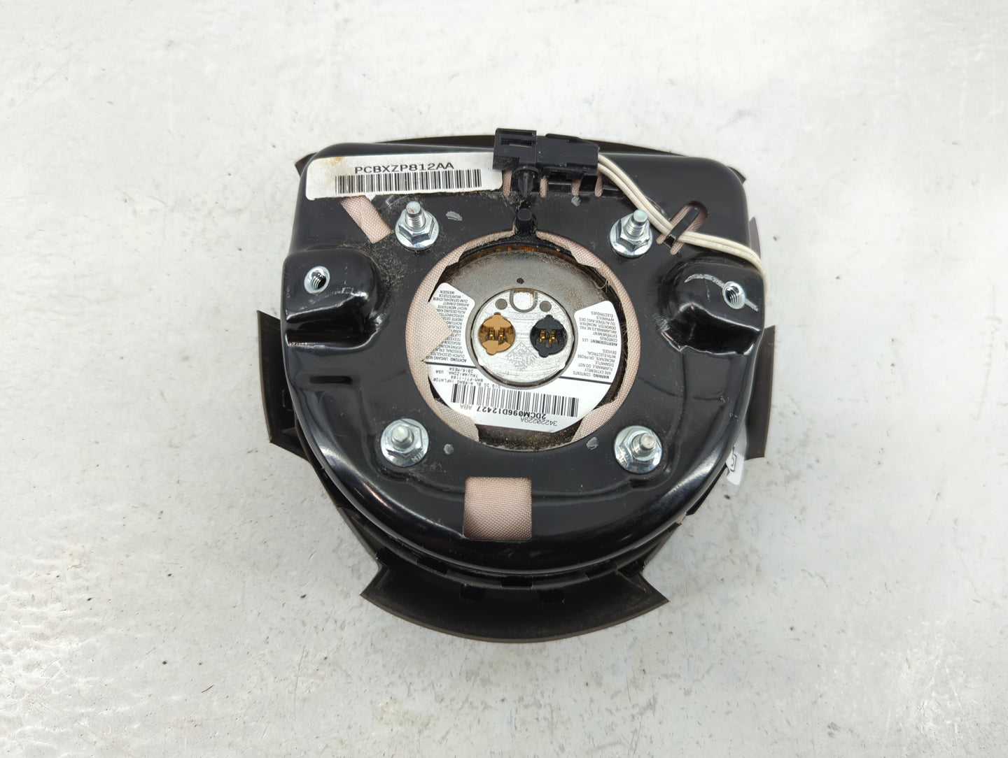 2008-2010 Chrysler 300 Air Bag Driver Left Steering Wheel Mounted Fits Fits 2008 2009 2010 OEM Used Auto Parts - Oemusedauto