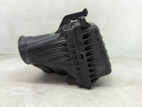 2005-2010 Chrysler 300 Air Cleaner Intake-duct Hose Tube 1411365 - Oemusedautoparts1.com