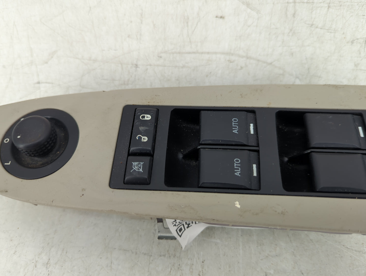 2006-2010 Chrysler 300 Master Power Window Switch Replacement Driver Side Left P/N:04602781AA Fits OEM Used Auto Parts - Oem
