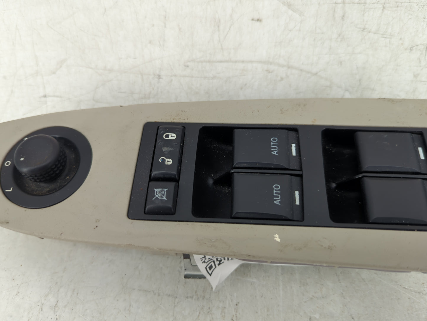 2006-2010 Chrysler 300 Master Power Window Switch Replacement Driver Side Left P/N:04602781AA Fits OEM Used Auto Parts - Oem