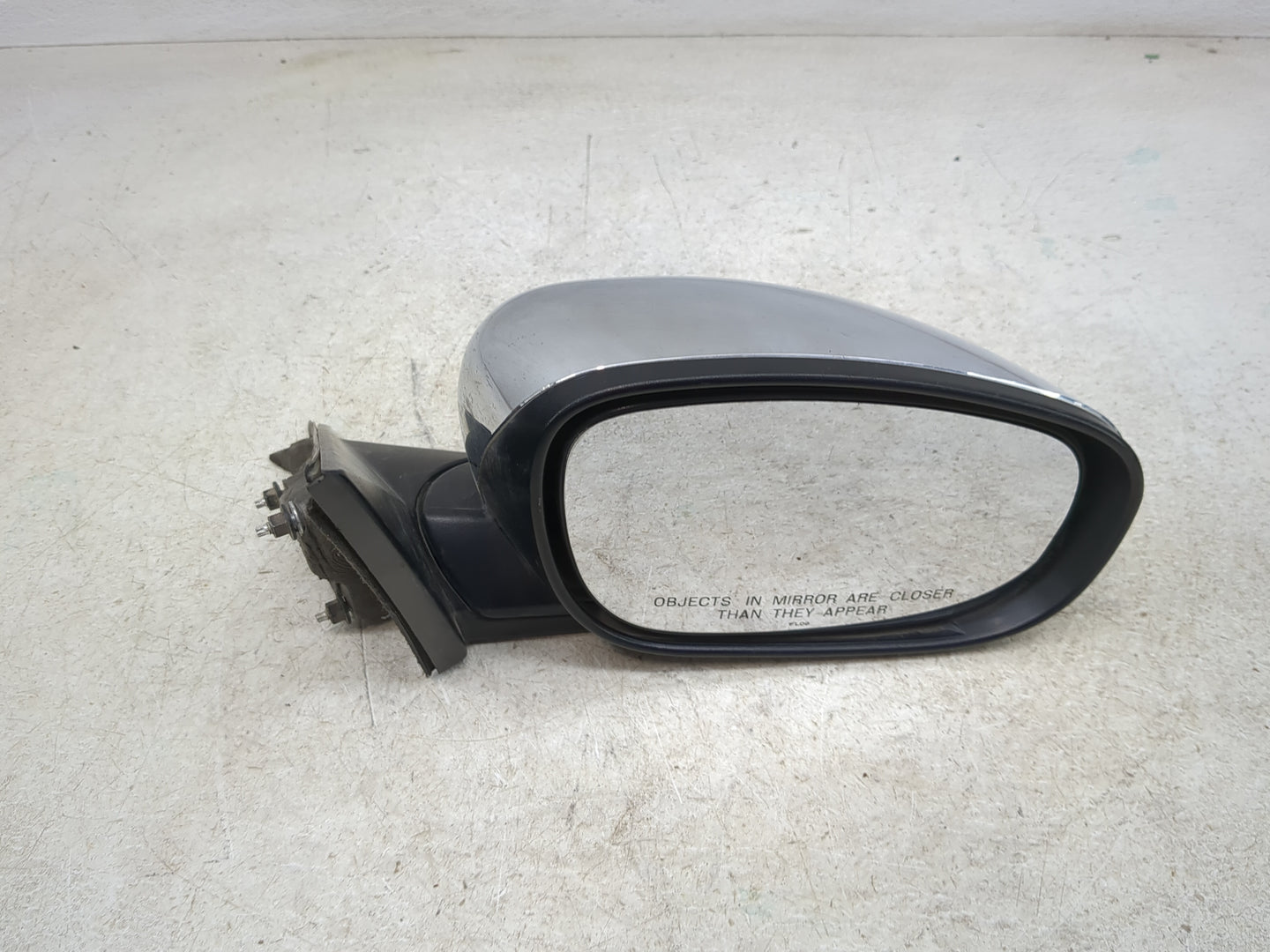2005-2010 Chrysler 300 Passenger Side View Mirror - Right Door Mirror OEM Used - Oemusedautoparts1.com