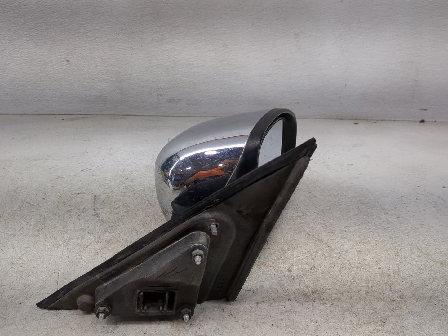 2005-2010 Chrysler 300 Passenger Side View Mirror - Right Door Mirror OEM Used - Oemusedautoparts1.com