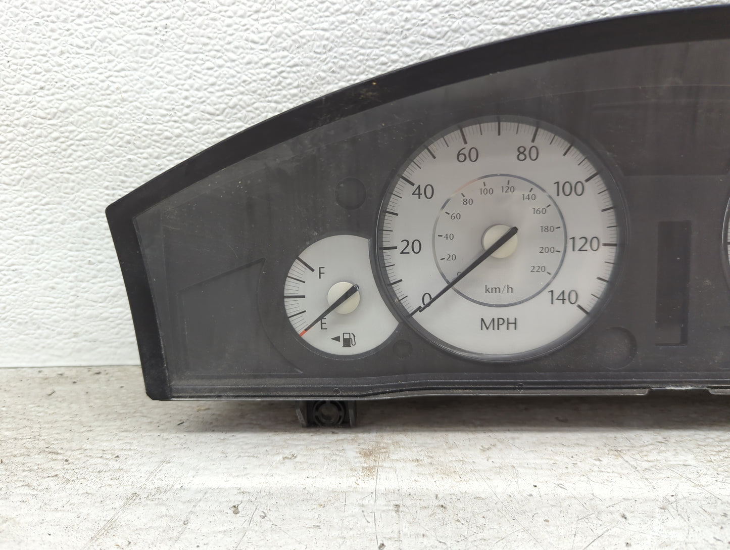 2009-2009 Chrysler 300 Speedometer Instrument Cluster Gauges P05172880ag - Oemusedautoparts1.com