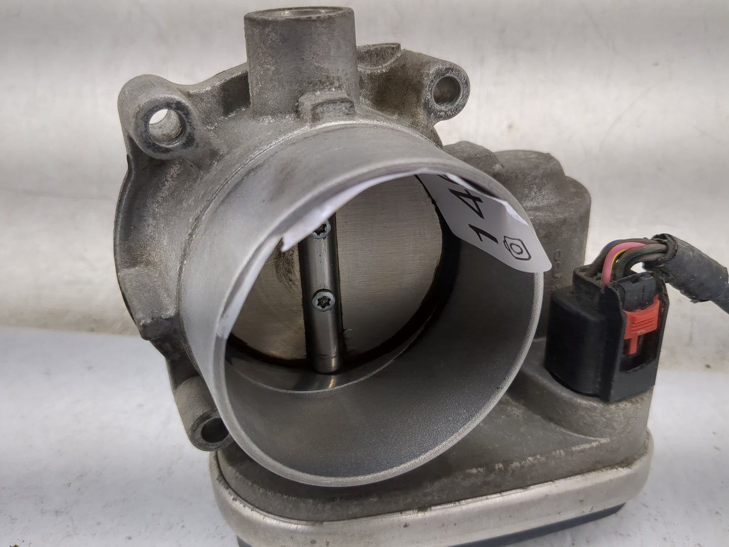 2006-2010 Chrysler 300 Throttle Body P/N:A2C53099253 04861691AA Fits Fits 2006 2007 2008 2009 2010 2011 OEM Used Auto Parts 