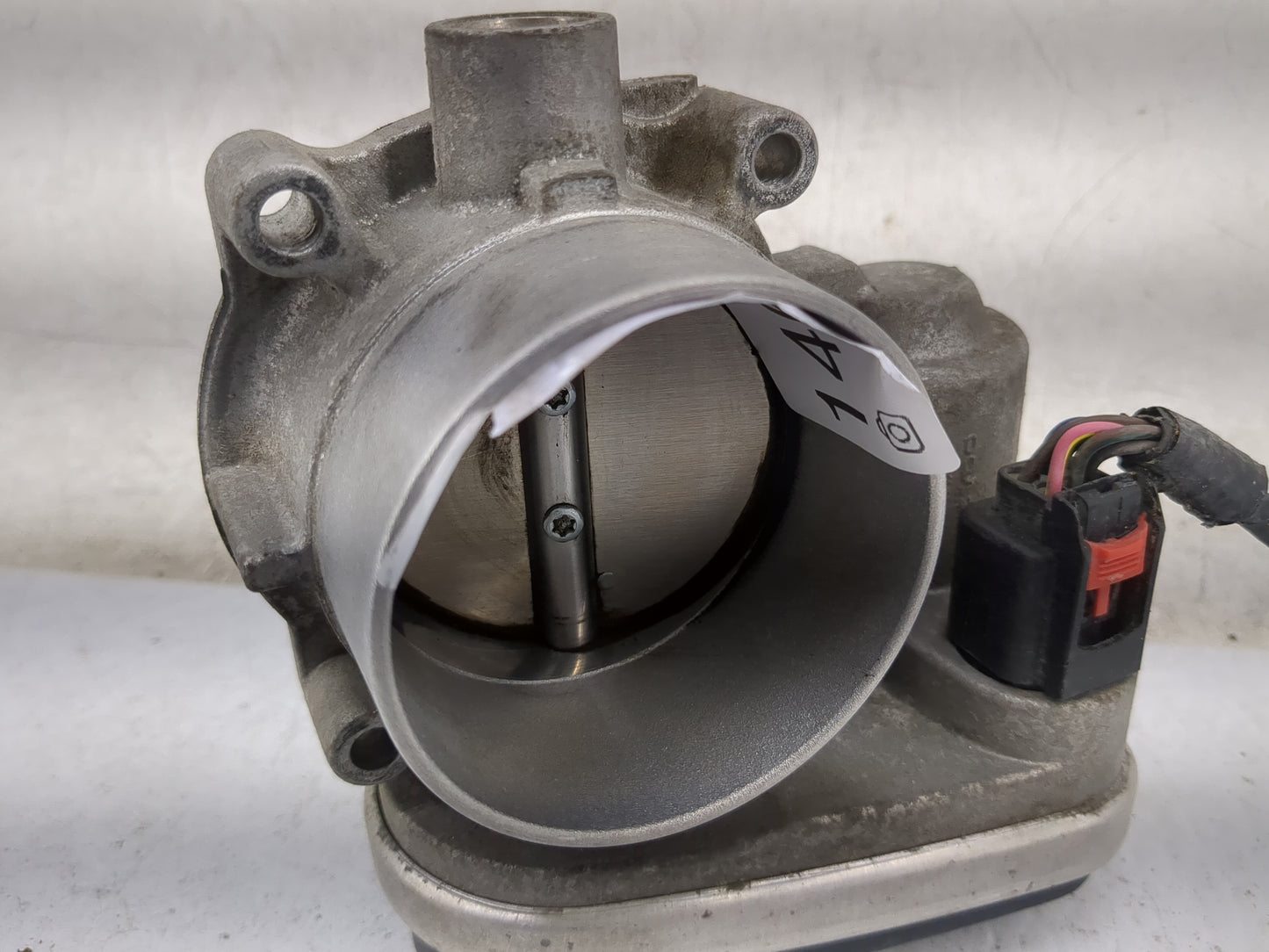 2006-2010 Chrysler 300 Throttle Body P/N:A2C53099253 04861691AA Fits Fits 2006 2007 2008 2009 2010 2011 OEM Used Auto Parts 