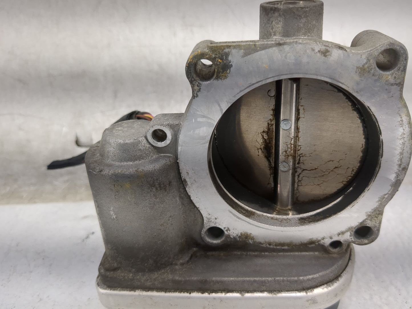 2006-2010 Chrysler 300 Throttle Body P/N:A2C53099253 04861691AA Fits Fits 2006 2007 2008 2009 2010 2011 OEM Used Auto Parts 