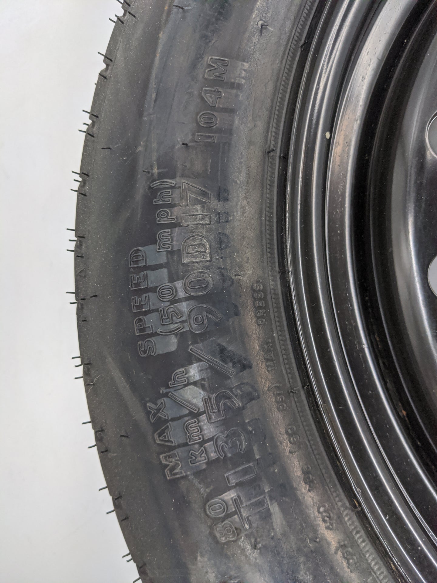 2009 Chrysler 300 Spare Donut Tire Wheel Rim Oem - Oemusedautoparts1.com