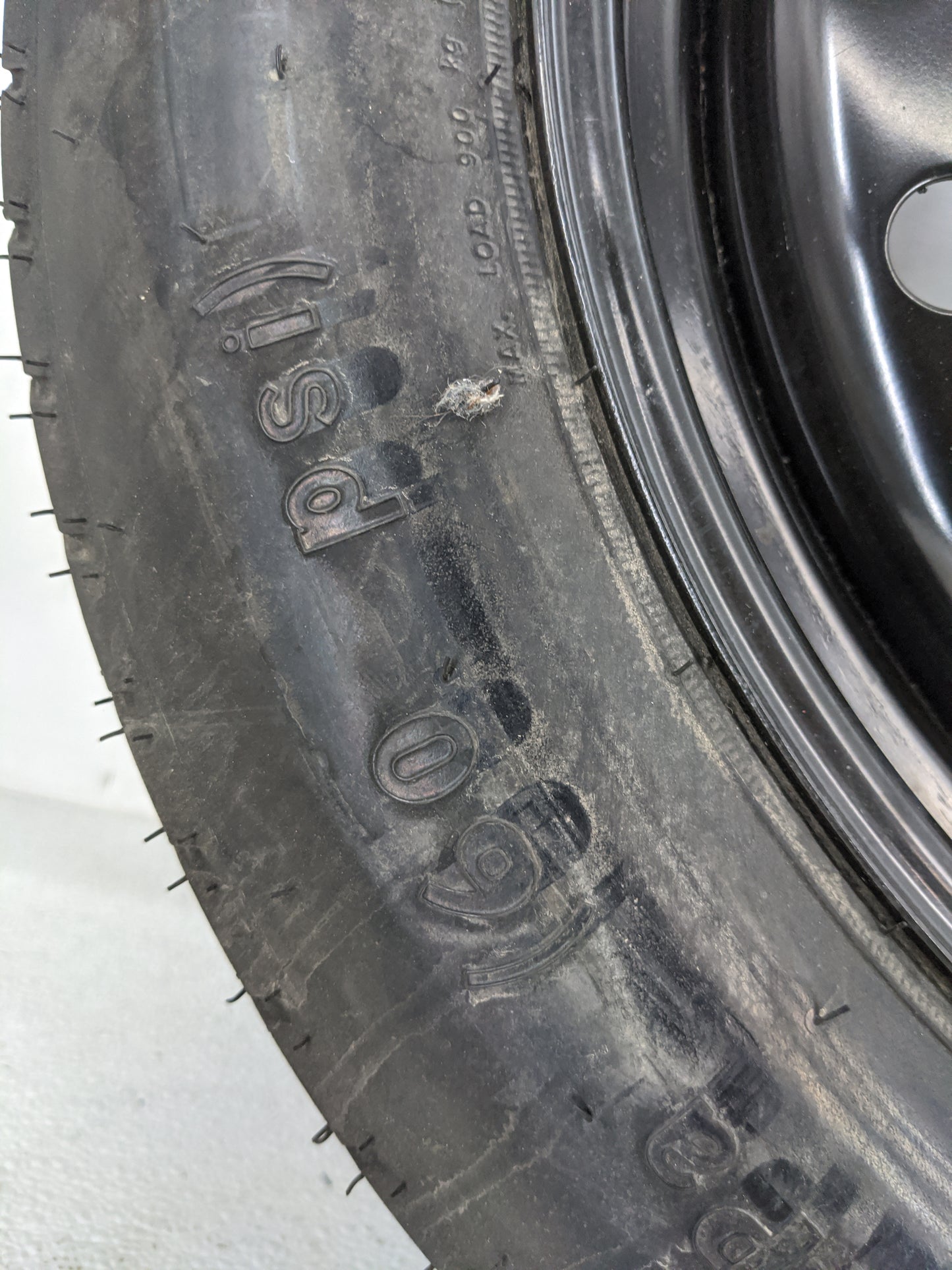2009 Chrysler 300 Spare Donut Tire Wheel Rim Oem - Oemusedautoparts1.com