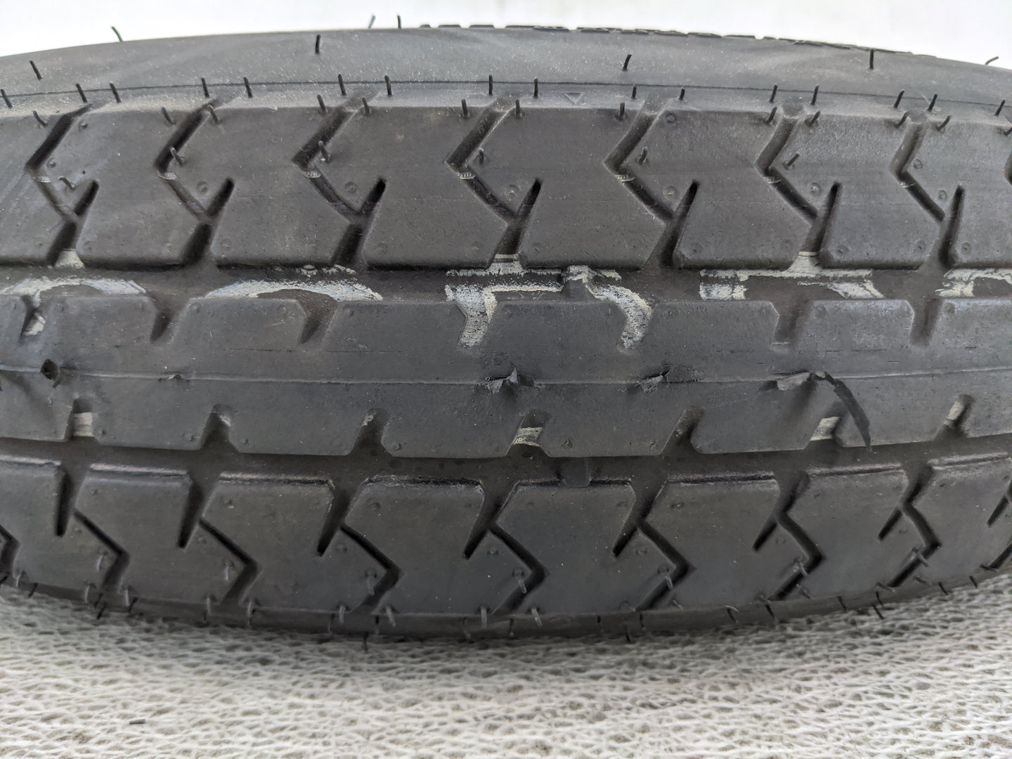 2009 Chrysler 300 Spare Donut Tire Wheel Rim Oem - Oemusedautoparts1.com
