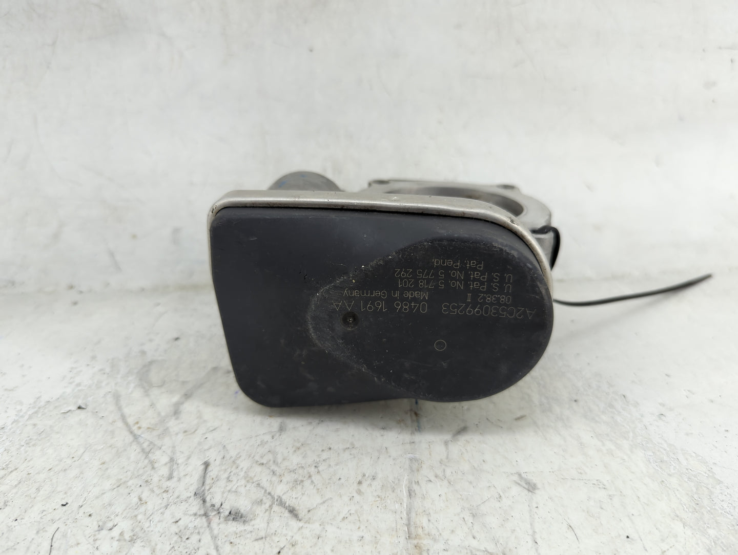 2006-2010 Chrysler 300 Throttle Body P/N:A2C53099253 04861691AA Fits Fits 2006 2007 2008 2009 2010 2011 OEM Used Auto Parts 