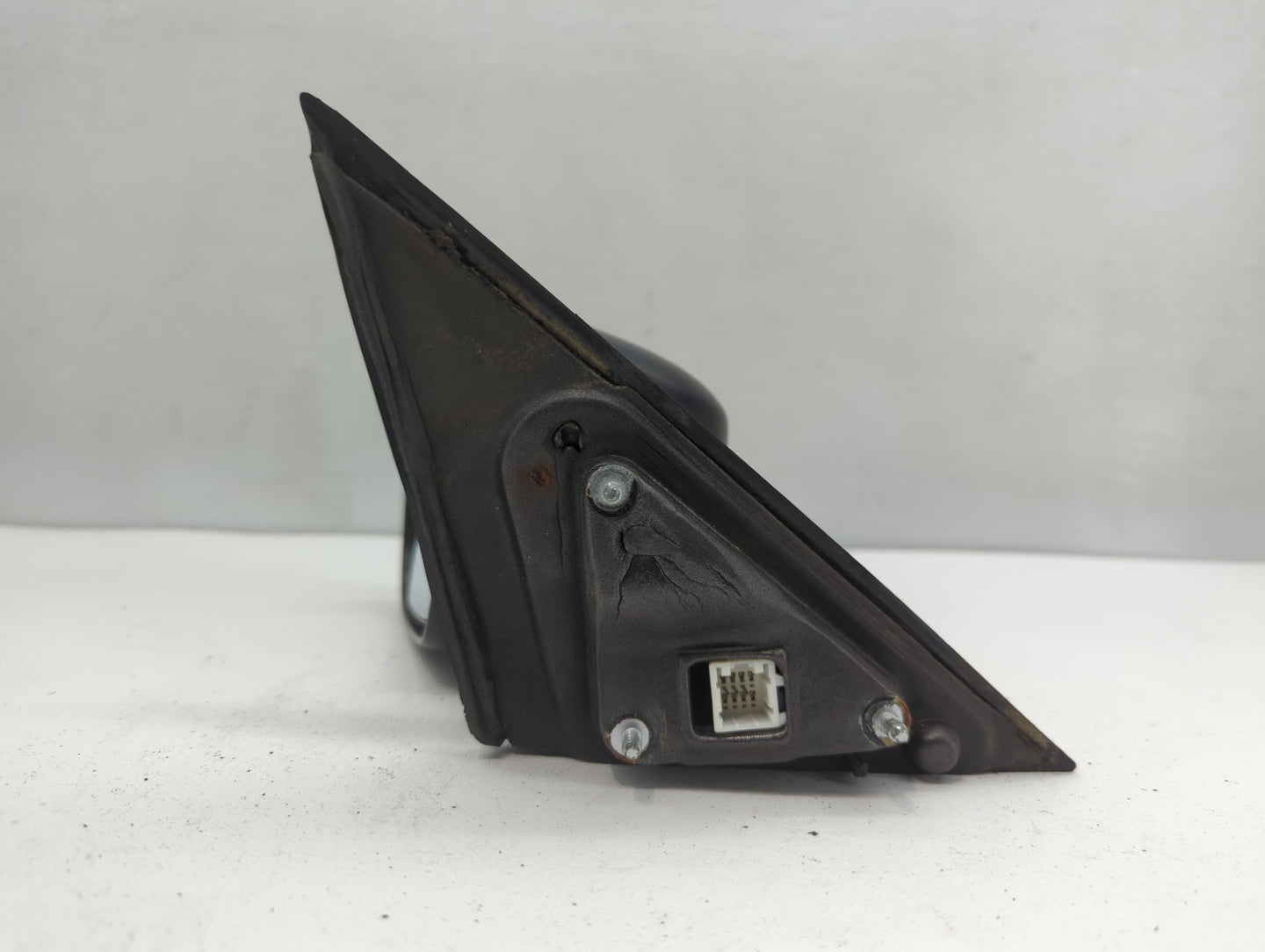 2005-2010 Chrysler 300 Driver Side View Mirror - Left Door Mirror OEM Used - Oemusedautoparts1.com