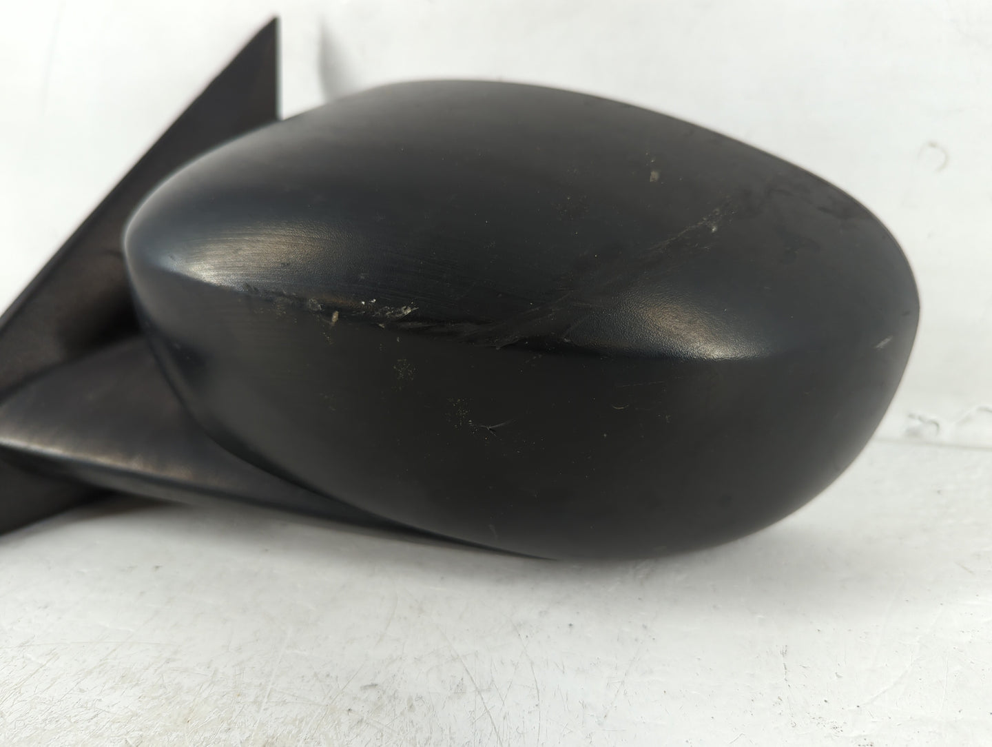 2005-2010 Chrysler 300 Driver Left Side View Manual Door Mirror Black - Oemusedautoparts1.com