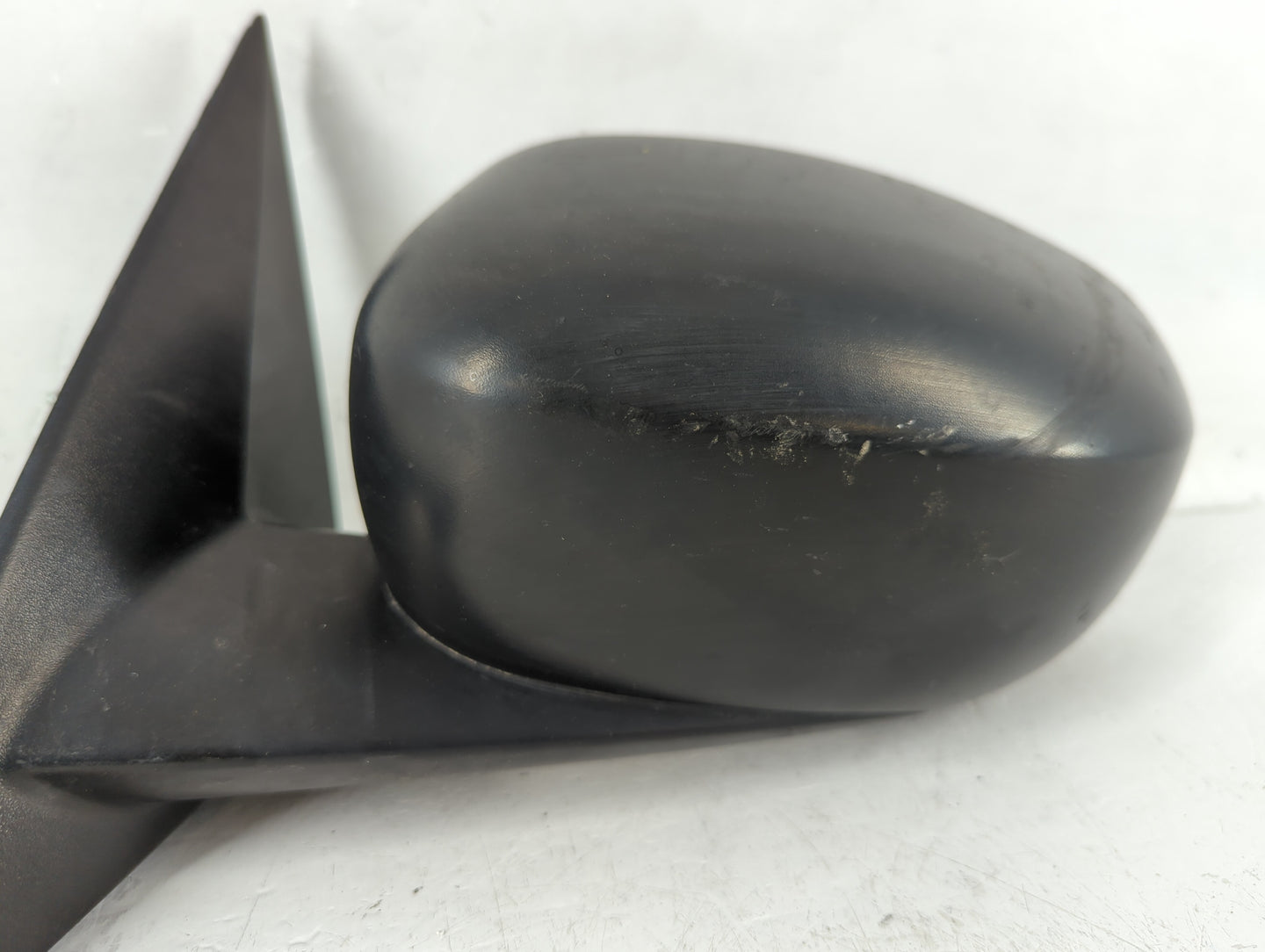 2005-2010 Chrysler 300 Driver Left Side View Manual Door Mirror Black - Oemusedautoparts1.com