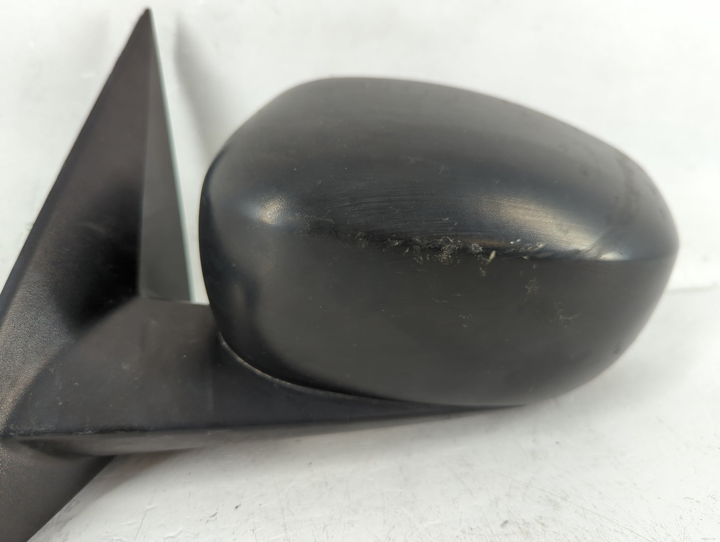 2005-2010 Chrysler 300 Driver Left Side View Manual Door Mirror Black - Oemusedautoparts1.com