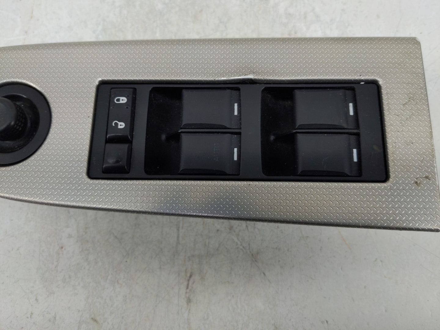 2007-2009 Chrysler Aspen Master Power Window Switch Replacement Driver Side Left P/N:04602781AA Fits OEM Used Auto Parts - O