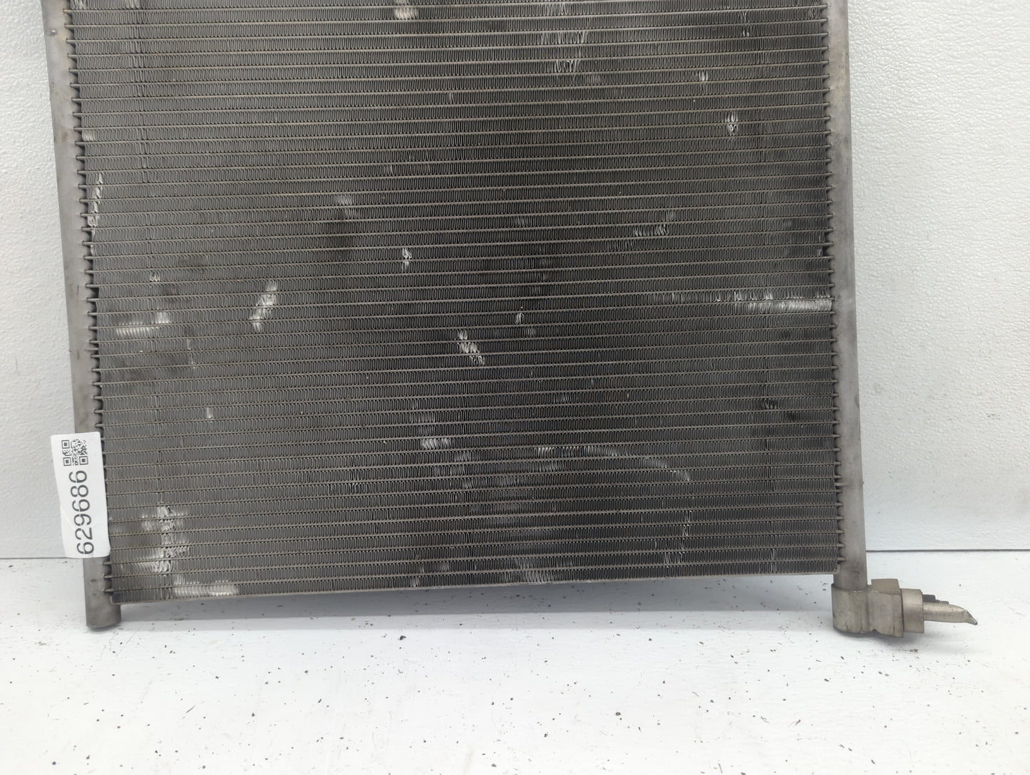 2009-2009 Chrysler Aspen Engine Cooling Radiator Condenser Black - Oemusedautoparts1.com