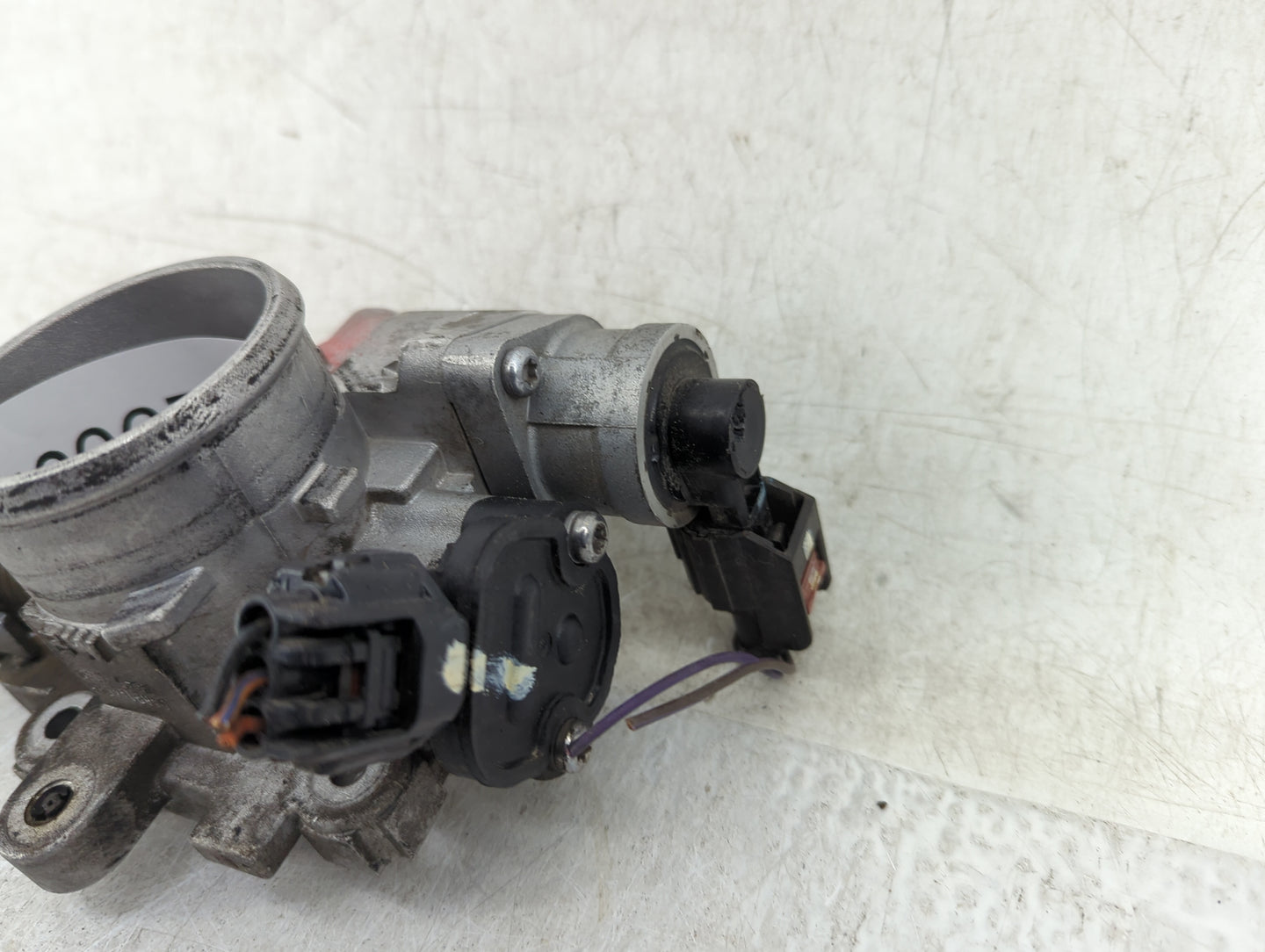 2004-2010 Chrysler Pt Cruiser Throttle Body Fits Fits 2004 2005 2006 2007 2008 2009 2010 OEM Used Auto Parts - Oemusedautopa