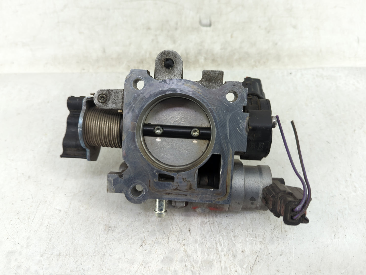 2004-2010 Chrysler Pt Cruiser Throttle Body Fits Fits 2004 2005 2006 2007 2008 2009 2010 OEM Used Auto Parts - Oemusedautopa