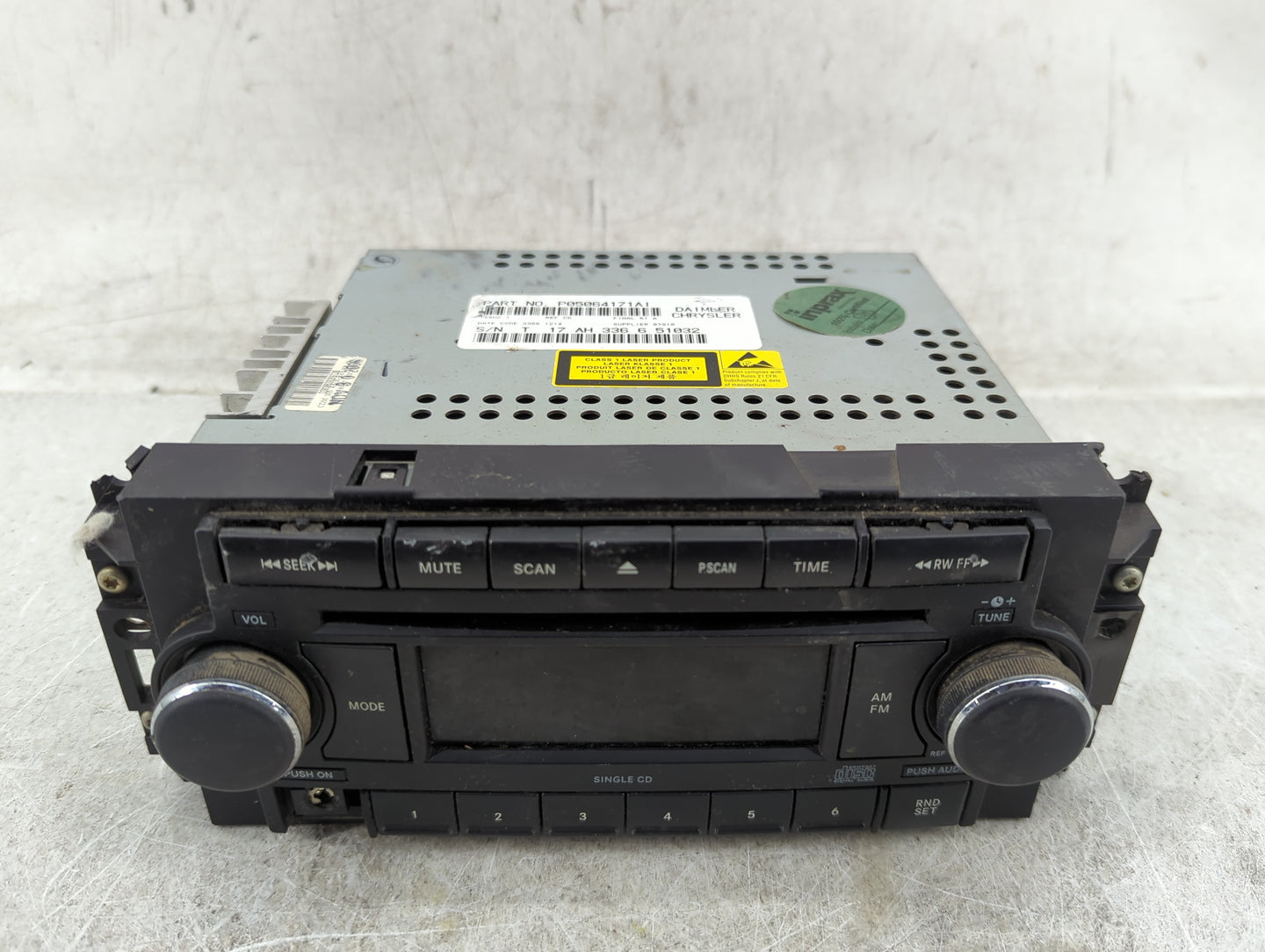 2006-2010 Chrysler Pt Cruiser Radio AM FM Cd Player Receiver Replacement P/N:P05064171AI Fits OEM Used Auto Parts - Oemuseda