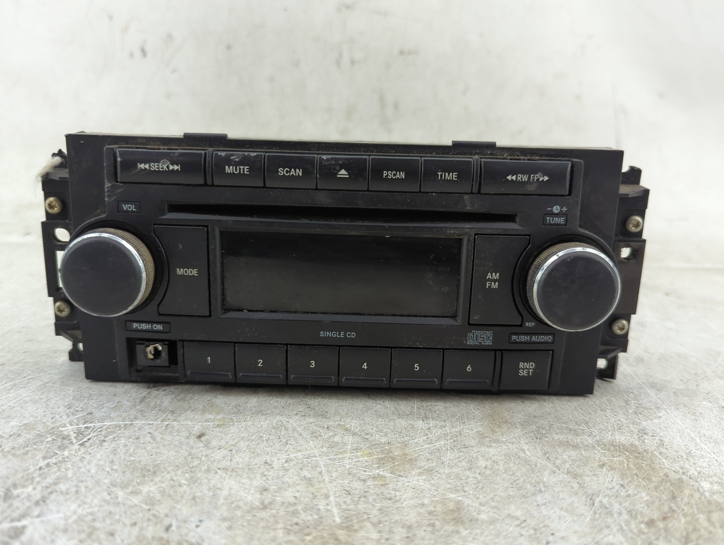 2006-2010 Chrysler Pt Cruiser Radio AM FM Cd Player Receiver Replacement P/N:P05064171AI Fits OEM Used Auto Parts - Oemuseda