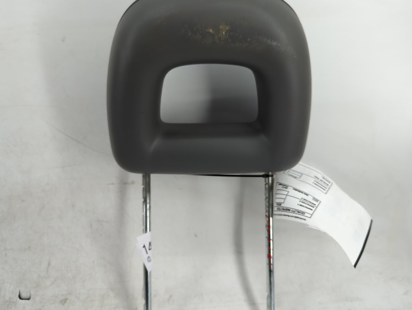 2007-2010 Chrysler Pt Cruiser Headrest Head Rest Front Driver Seat Black - Oemusedautoparts1.com