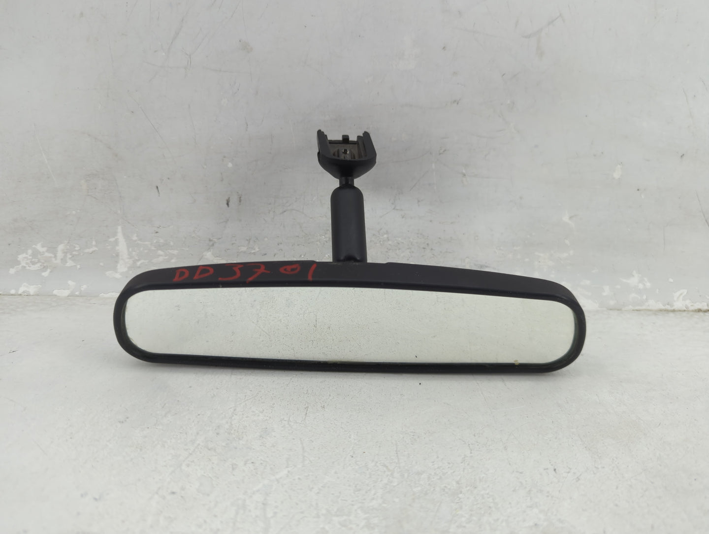 2001-2010 Chrysler Pt Cruiser Interior Rear View Mirror Replacement OEM Fits OEM Used Auto Parts - Oemusedautoparts1.com