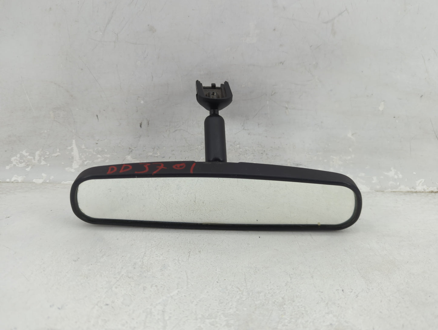 2001-2010 Chrysler Pt Cruiser Interior Rear View Mirror Replacement OEM Fits OEM Used Auto Parts - Oemusedautoparts1.com
