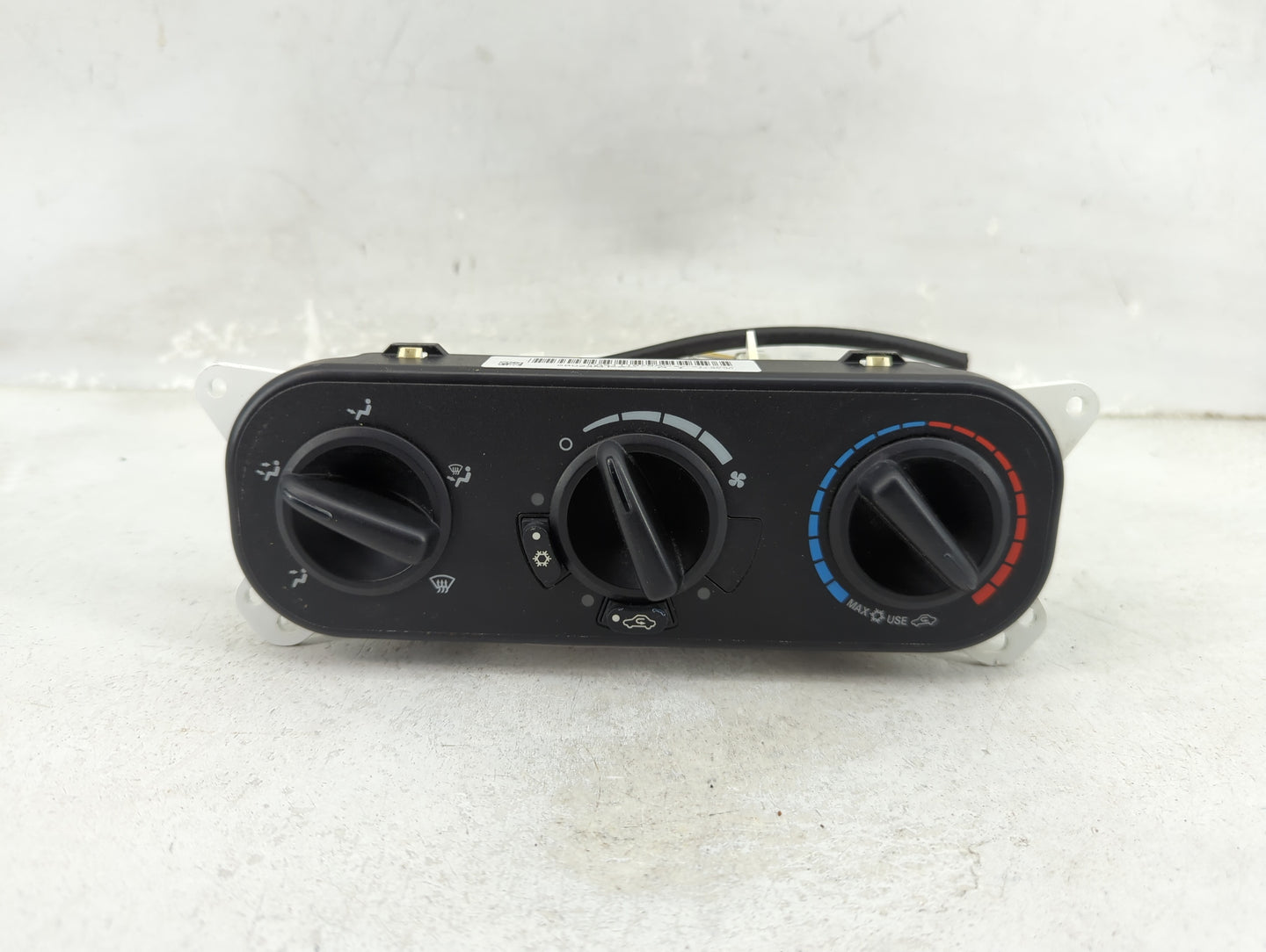 2006-2010 Chrysler Pt Cruiser Climate Control Module Temperature AC/Heater Replacement P/N:P55111879AC Fits OEM Used Auto Pa