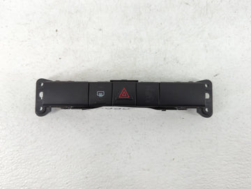 2009 Chrysler Pt Cruiser Hazard Switch P04602653af|12862342f - Oemusedautoparts1.com