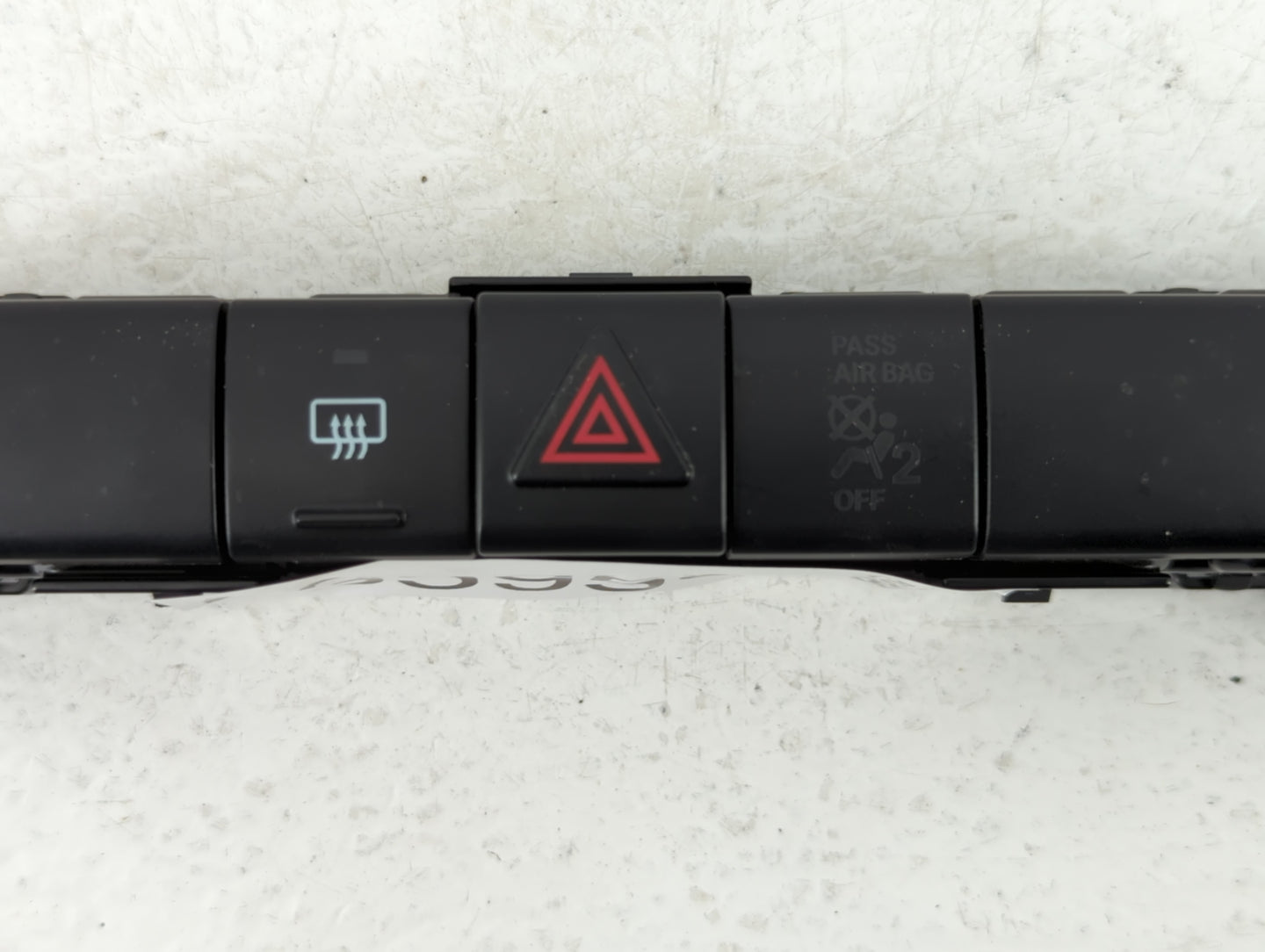 2009 Chrysler Pt Cruiser Hazard Switch P04602653af|12862342f - Oemusedautoparts1.com