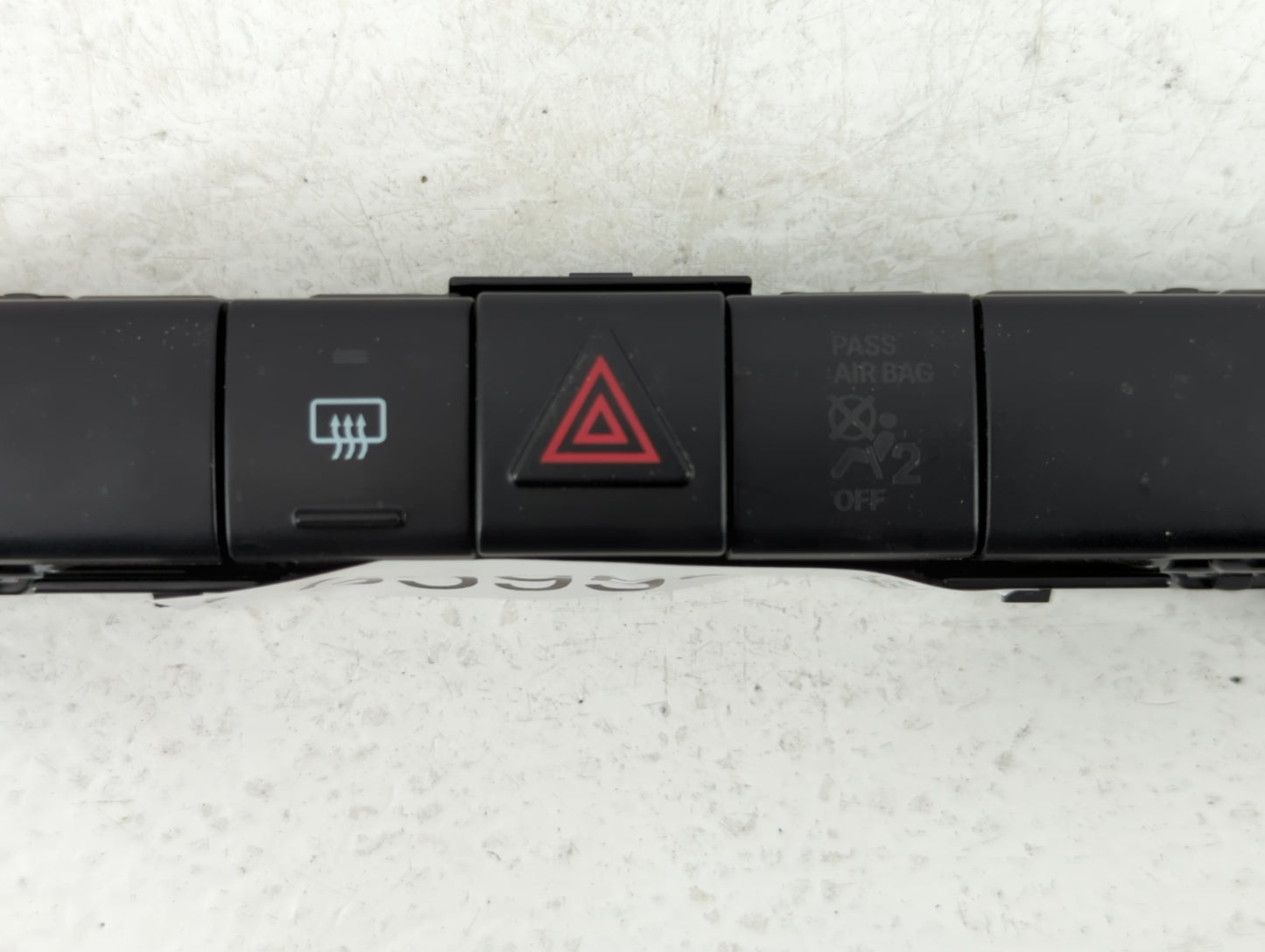 2009 Chrysler Pt Cruiser Hazard Switch P04602653af|12862342f - Oemusedautoparts1.com