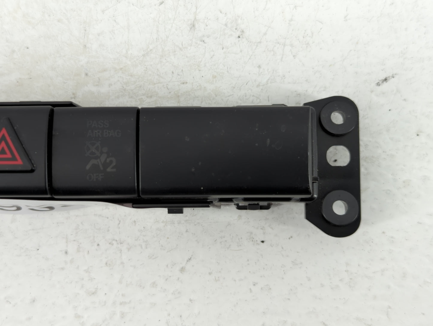 2009 Chrysler Pt Cruiser Hazard Switch P04602653af|12862342f - Oemusedautoparts1.com