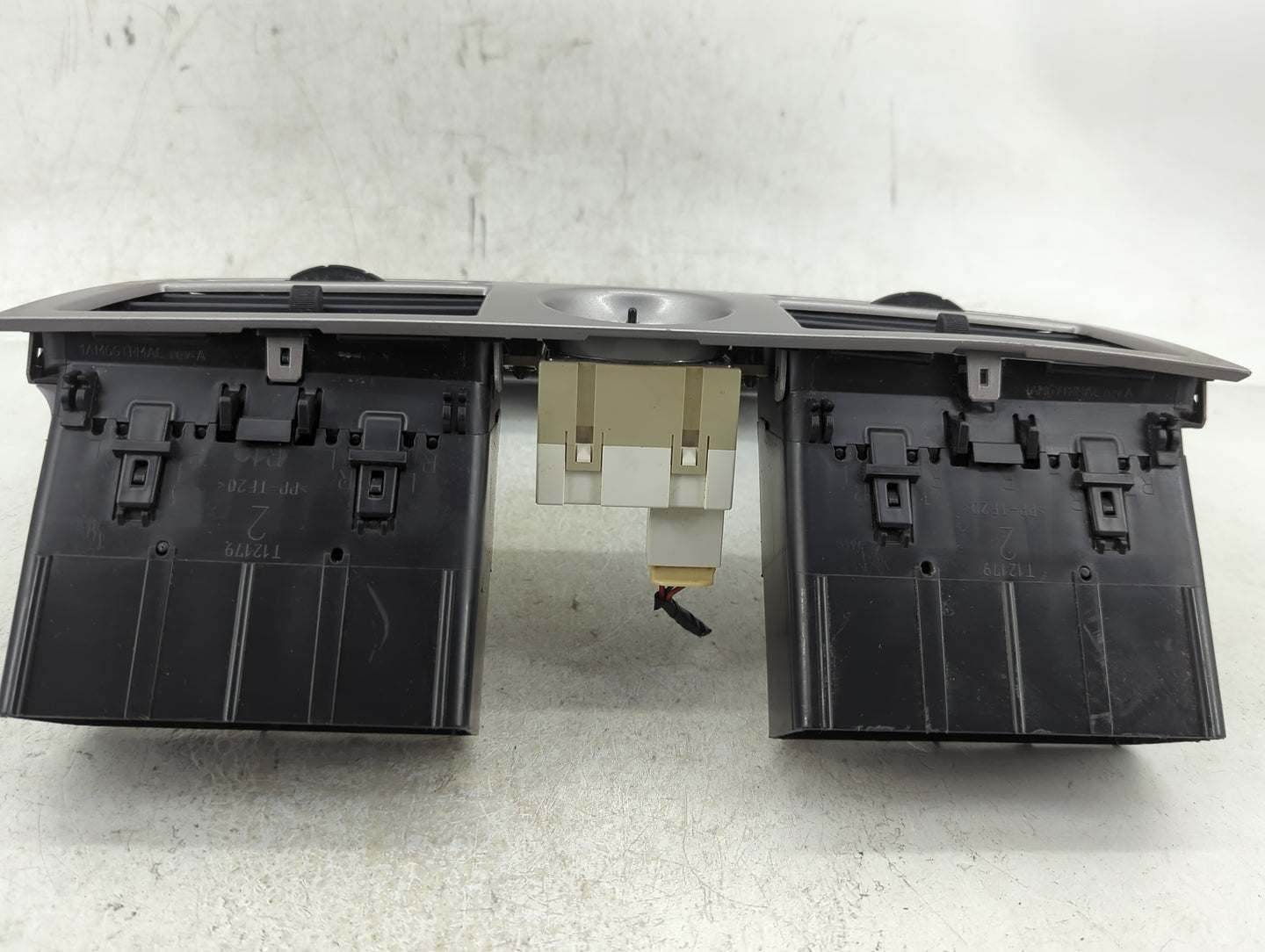 2009 Chrysler Sebring Hazard Switch 04602809ac - Oemusedautoparts1.com