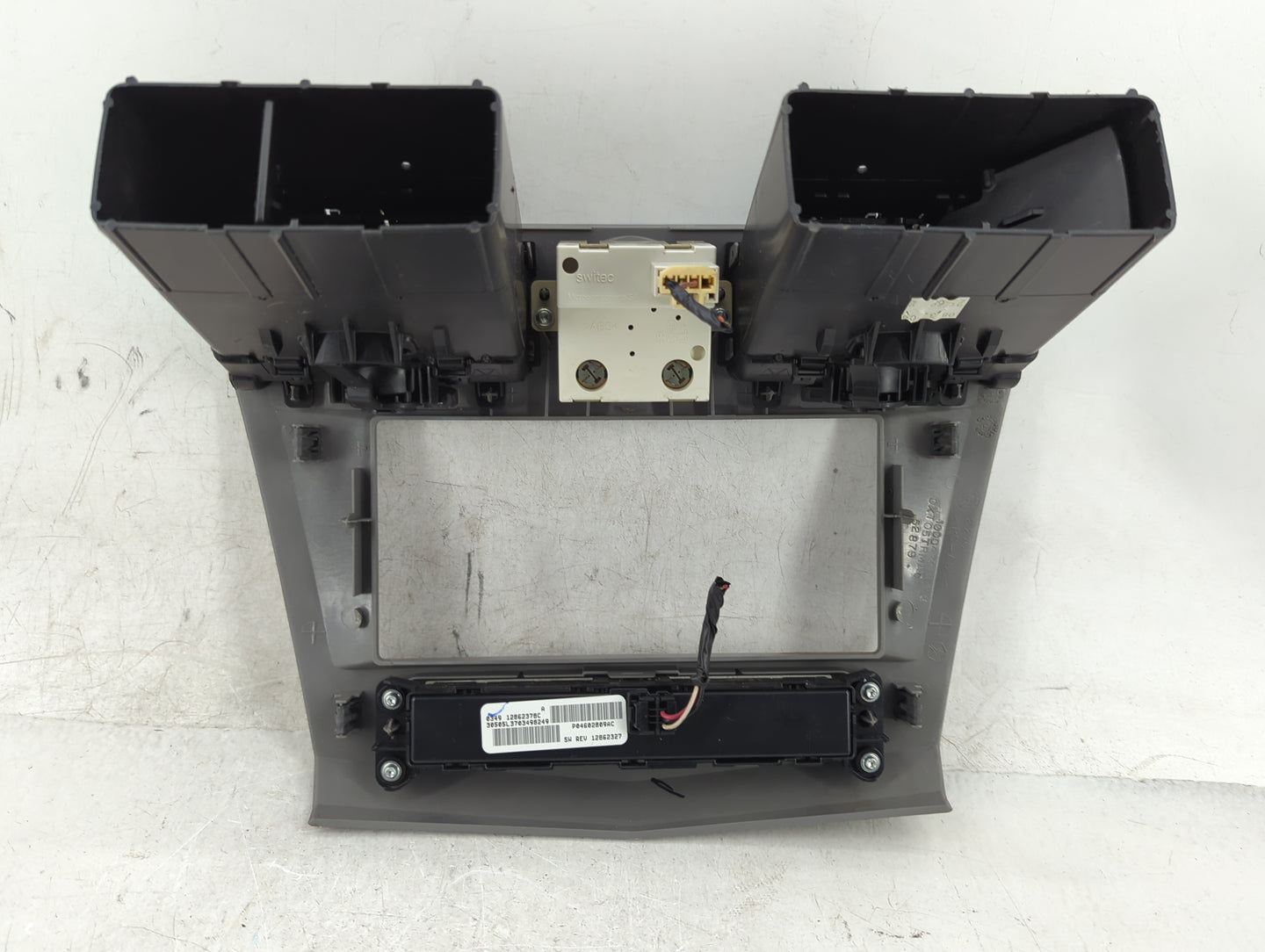 2009 Chrysler Sebring Hazard Switch 04602809ac - Oemusedautoparts1.com
