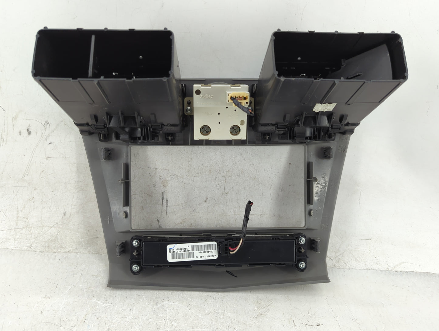 2009 Chrysler Sebring Hazard Switch 04602809ac - Oemusedautoparts1.com