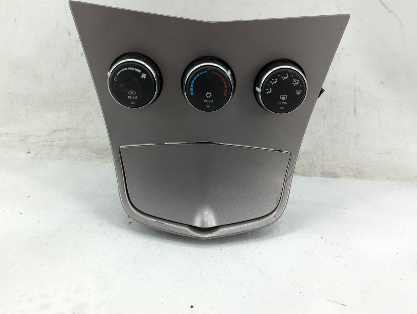 2008-2010 Chrysler Sebring Climate Control Module Temperature AC/Heater Replacement P/N:P55111937AA Fits OEM Used Auto Parts