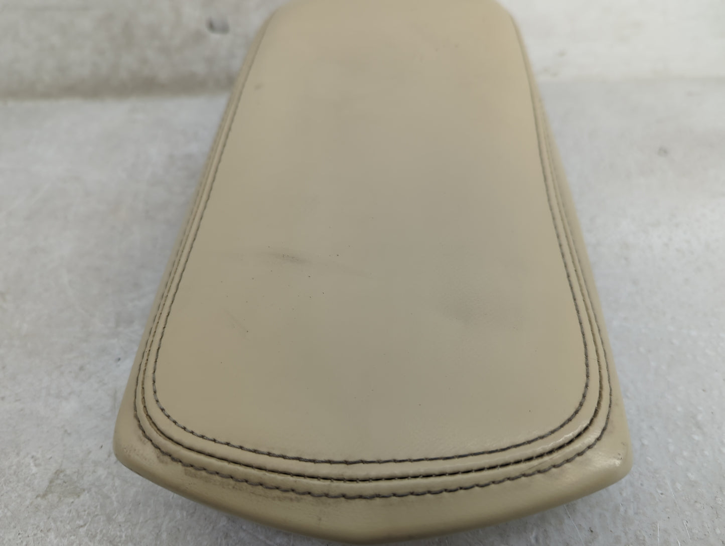 2009 Chrysler Sebring Center Console Armrest Cover Lid Fits OEM Used Auto Parts - Oemusedautoparts1.com