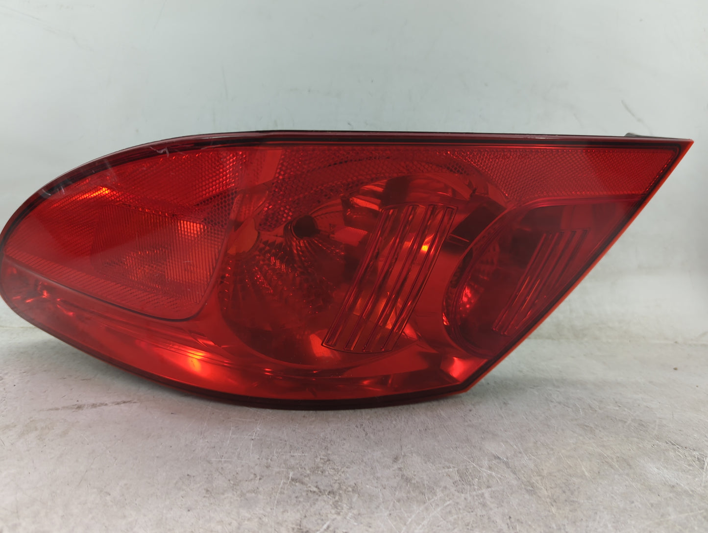 2009-2010 Chrysler Sebring Tail Light Assembly Passenger Right OEM Fits Fits 2009 2010 OEM Used Auto Parts - Oemusedautopart