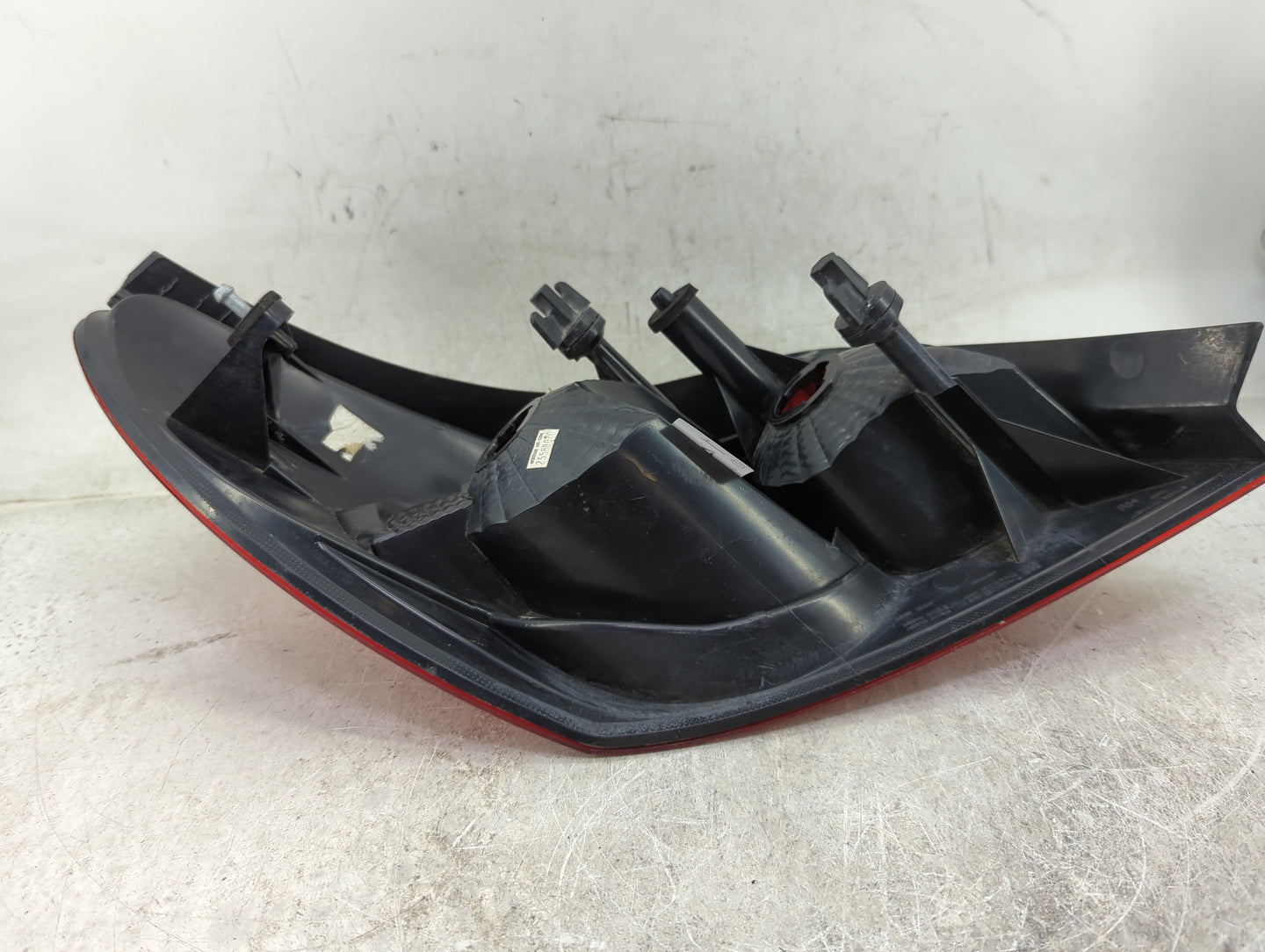 2009-2010 Chrysler Sebring Tail Light Assembly Passenger Right OEM Fits Fits 2009 2010 OEM Used Auto Parts - Oemusedautopart