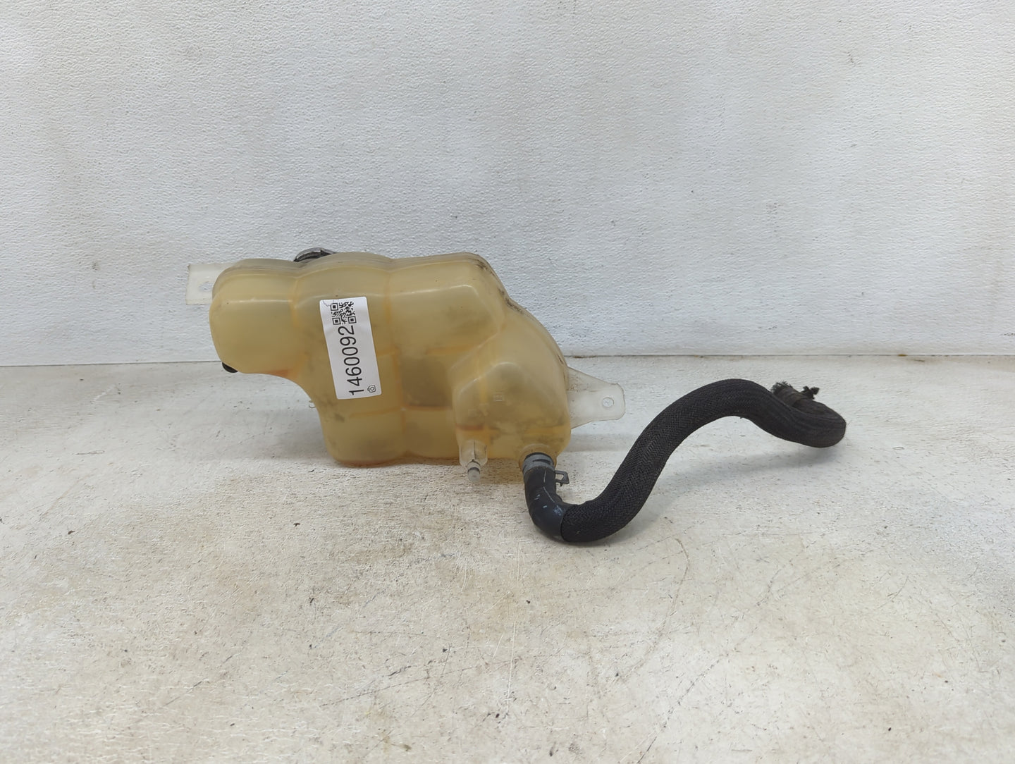 2007 Chrysler Sebring Radiator Coolant Overflow Expansion Tank Bottle 1460092 - Oemusedautoparts1.com