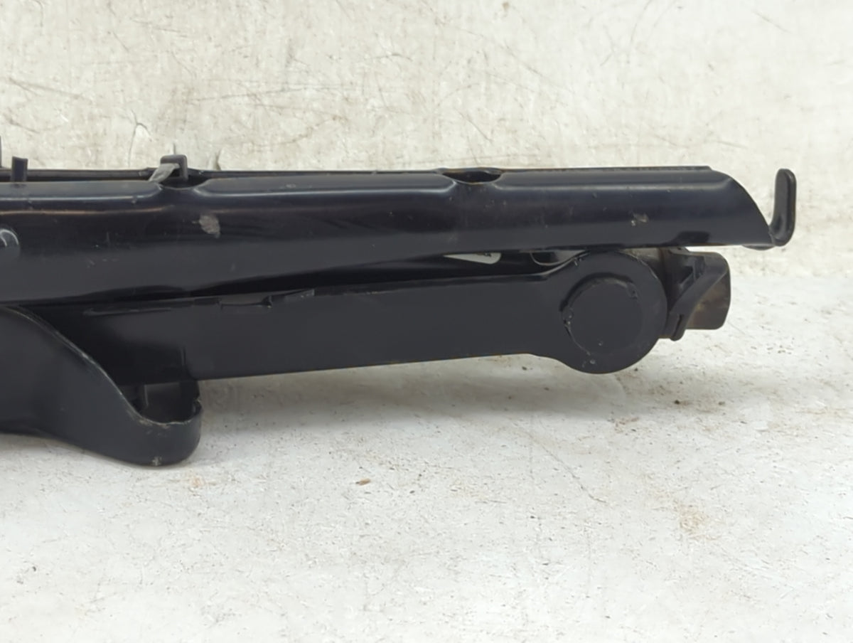 2009 Chrysler Sebring Spare Scissor Car Jack Black - Oemusedautoparts1.com