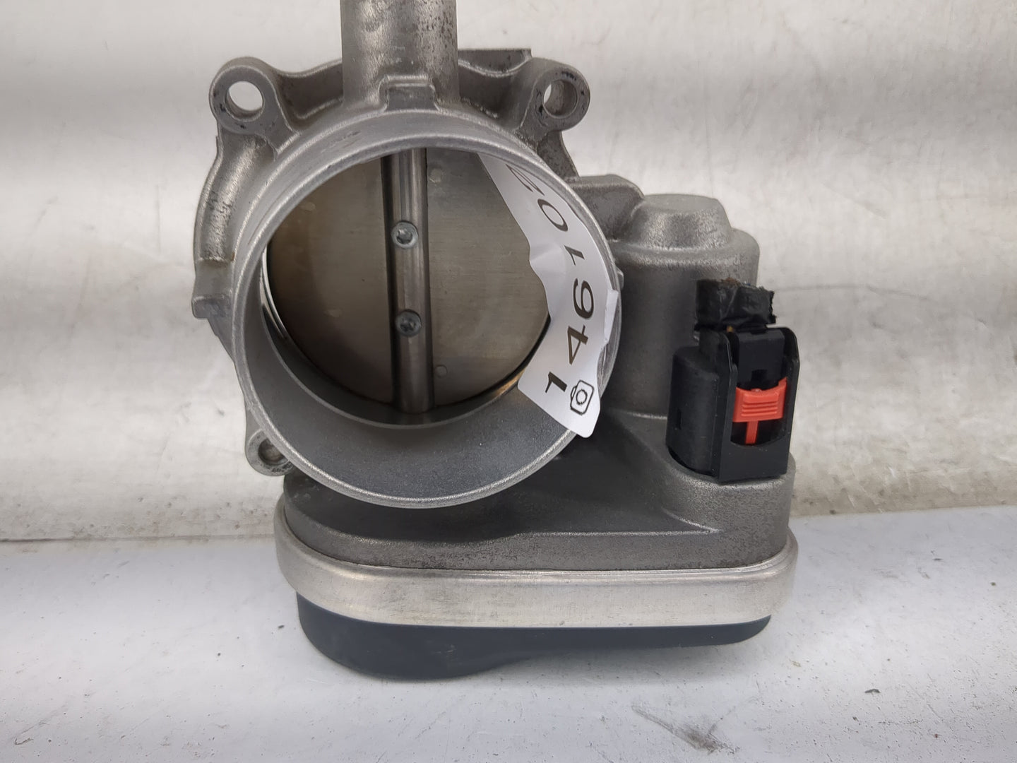 2007-2010 Chrysler Sebring Throttle Body P/N:A2C53099253 04861691AA Fits Fits 2006 2007 2008 2009 2010 2011 OEM Used Auto Pa