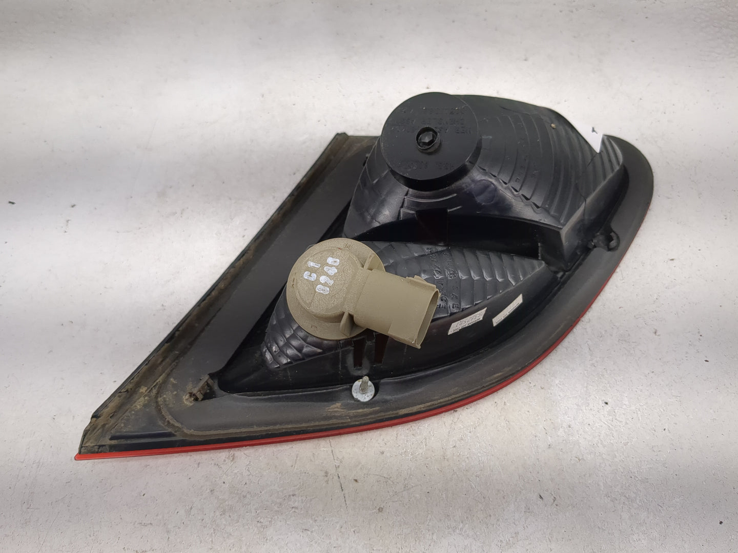 2009-2010 Chrysler Sebring Driver Left Side Deck Lid Mounted Tail Light 1484879 - Oemusedautoparts1.com