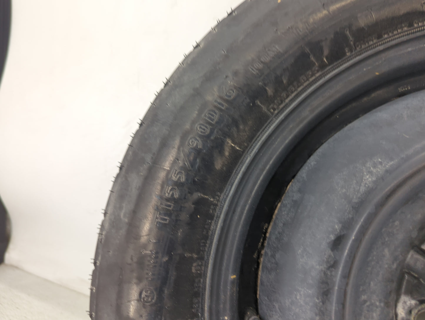 2007-2010 Chrysler Sebring Spare Donut Tire Wheel Rim Oem 1486948 - Oemusedautoparts1.com