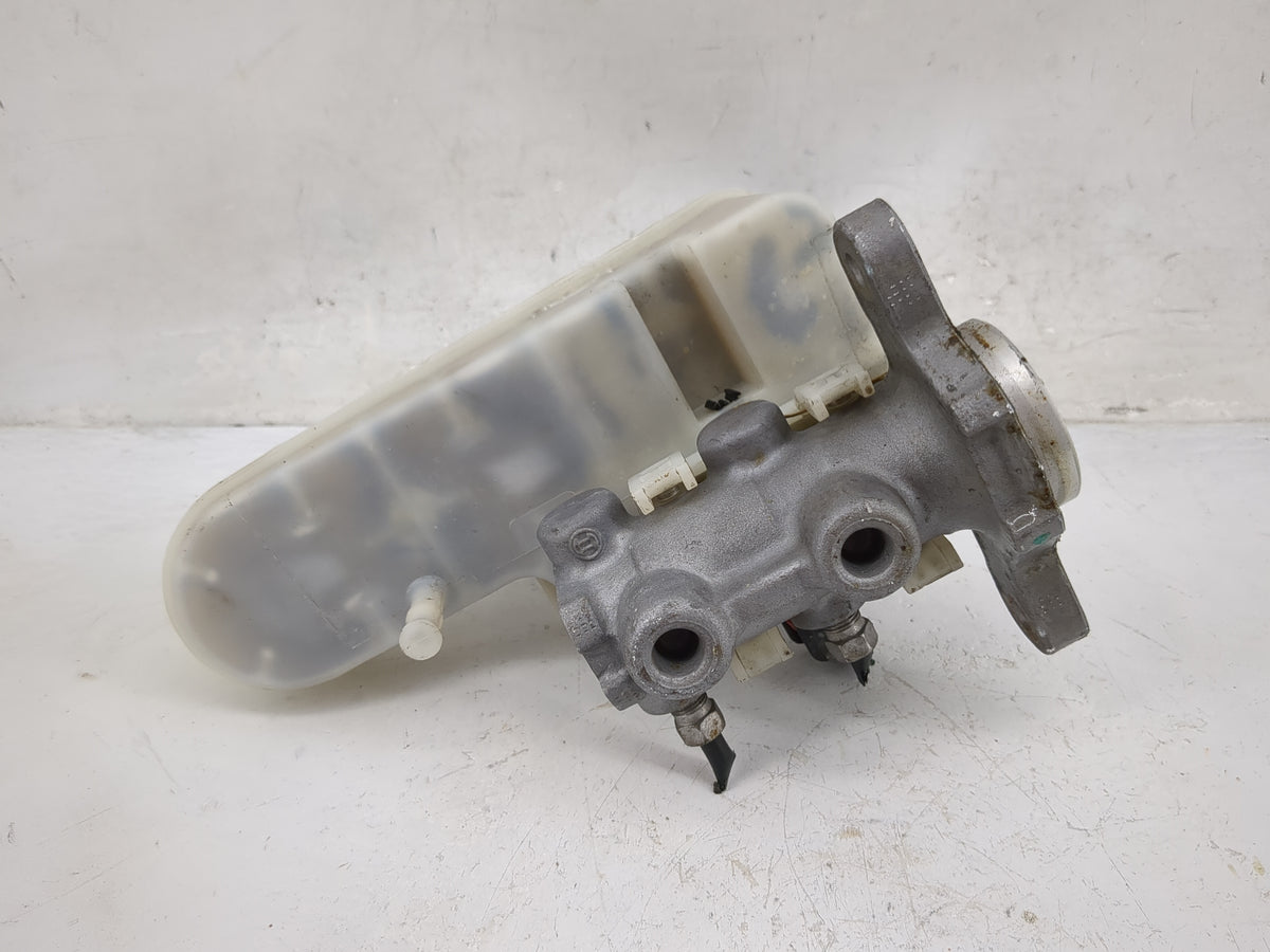 2007-2009 Chrysler Sebring Brake Master Cylinder 5031343 - Oemusedautoparts1.com