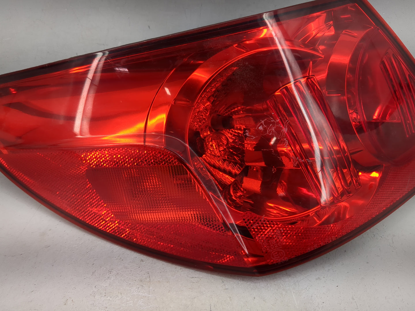 2009-2010 Chrysler Sebring Tail Light Assembly Driver Left OEM Fits Fits 2009 2010 OEM Used Auto Parts - Oemusedautoparts1.c