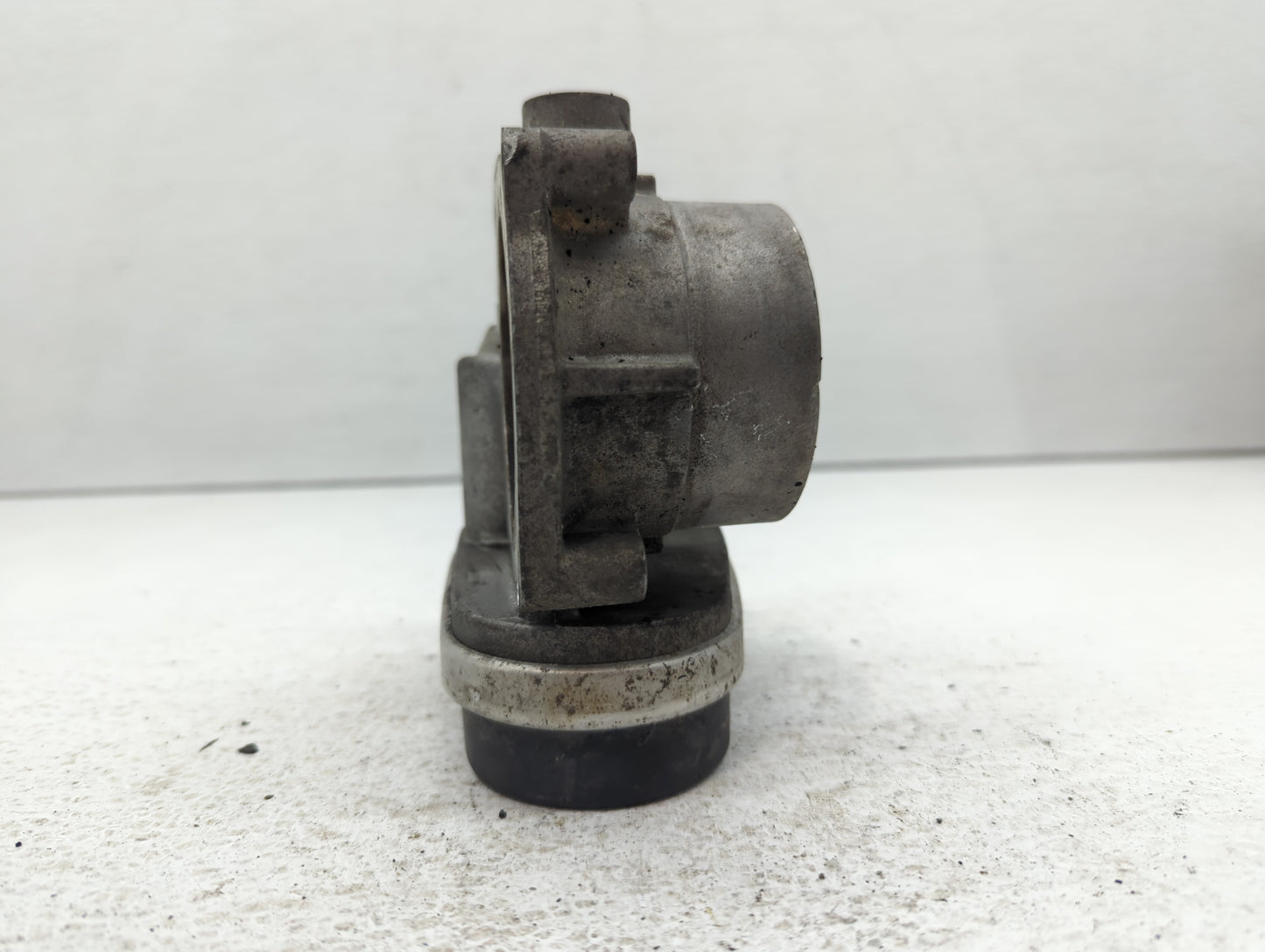 2007-2010 Chrysler Sebring Throttle Body P/N:04861691A A2053099253 Fits Fits 2006 2007 2008 2009 2010 2011 OEM Used Auto Par