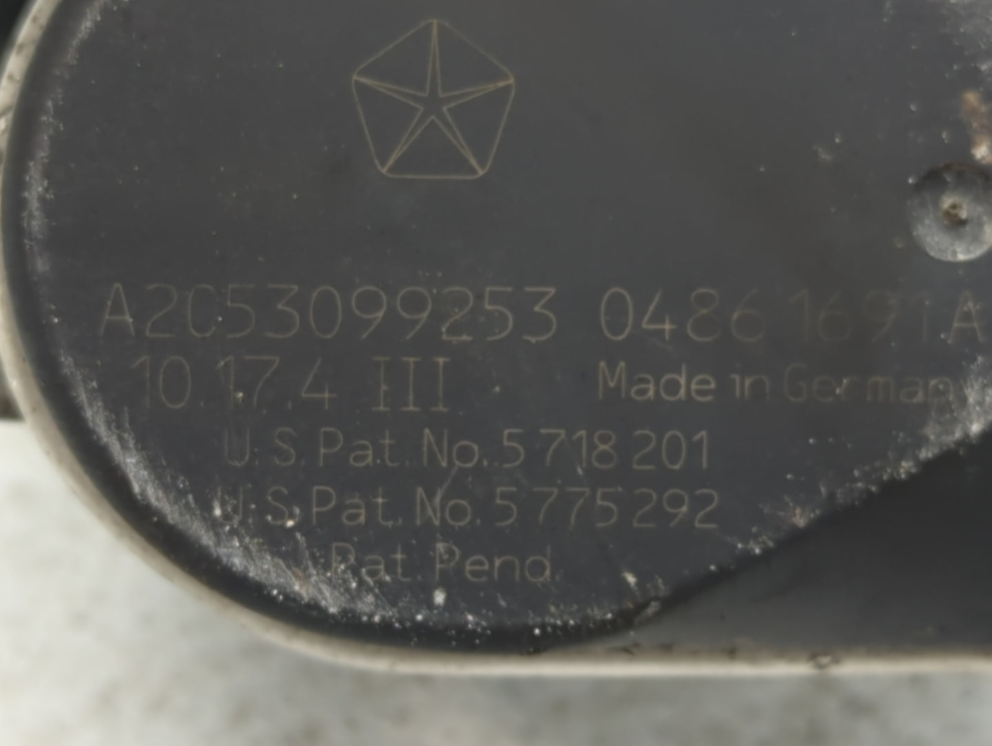 2007-2010 Chrysler Sebring Throttle Body P/N:04861691A A2053099253 Fits Fits 2006 2007 2008 2009 2010 2011 OEM Used Auto Par