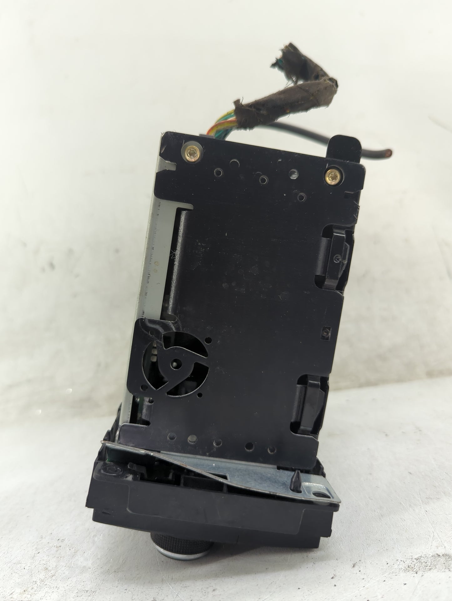 2009 Chrysler Town and Country Radio AM FM Cd Player Receiver Replacement P/N:P68021157AD Fits Fits 2008 2010 2011 OEM Used 